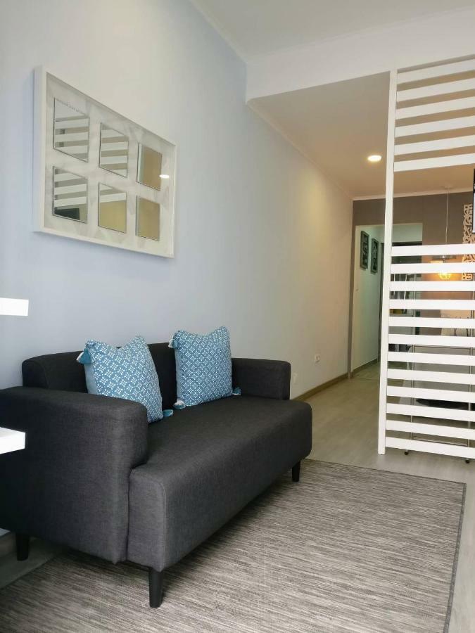 V4 Apartment *